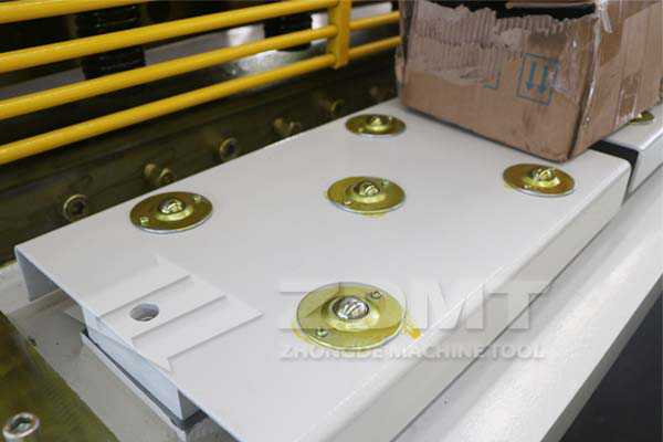 球面工作臺.jpg 球面工作臺.jpg